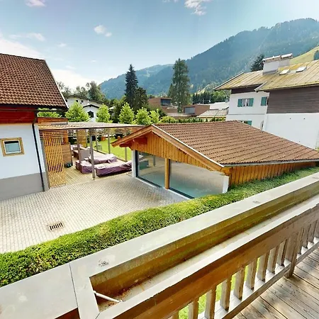 Appartamento Dream Apartment, Only Minutes From Center, Hahnenkamm Lift, And Golf Course *
